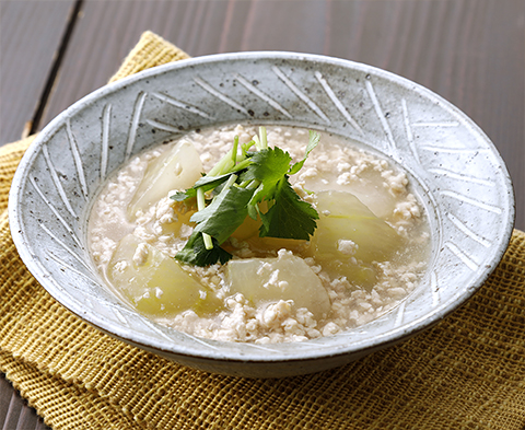 カット冬瓜の鶏そぼろあんかけ