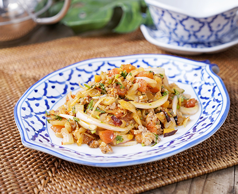 タイの伝統料理 タムカヌン風野菜炒め